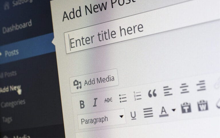 twitter premium vs wordpress blog